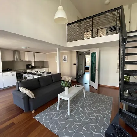 Entire Loft - With Foosball In The Centre * Прага